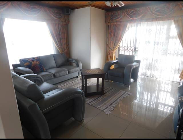 4 BEDROOM HOUSE FOR SALE IN SHALLCROSS
